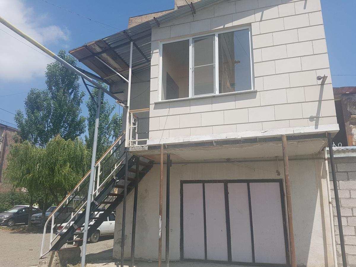 Dream House & Hostel Sevan Exterior photo